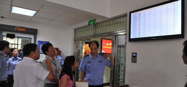 oaO(jin)z300(xing)(zh)ƶ Ҏ(gu)񾯈(zh)О