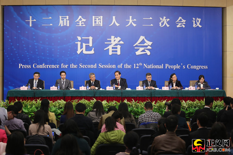 全國(guó)人大五位負(fù)責(zé)人答